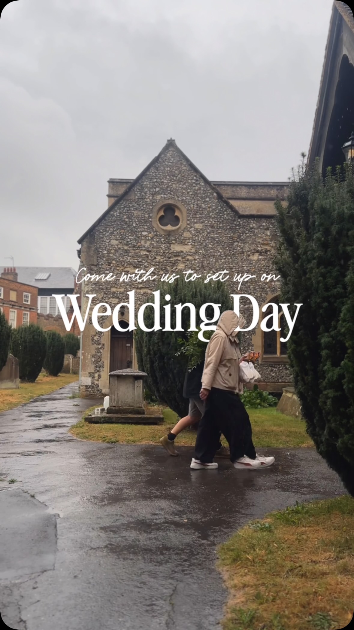 Come along with us to set up Helena and James’ wedding. 

We decorated @northmymmspark with a mix of high and low table arrangements to create depth within their wedding breakfast room. The vintage colour pallet worked perfectly with the decor of the Grade I listed building.