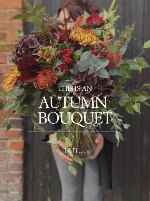 What do Autumn flowers look like to you?👀🍂

#flowers #florist #autumn #bouquet #autumnflowers