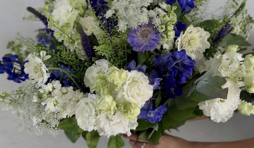 Flower subscription bouquets. White and Blue bouquet available for delivery in welwyn and hertfordshire as well as nationwide.