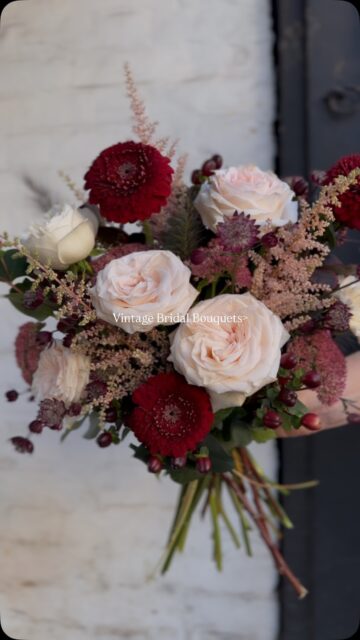A vintage bridal bouquet, for Lorna🤍

#bride #wedding #weddingflowers #vintage #florist